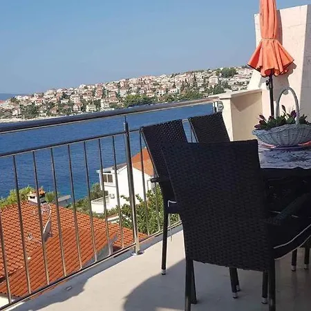 Summer Lounge Apartment Trogir