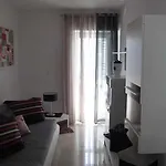 Summer Lounge Апартаменты *